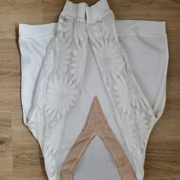 Boho Style Long Sleeve Shirt with Lace - Picture 2 of 2